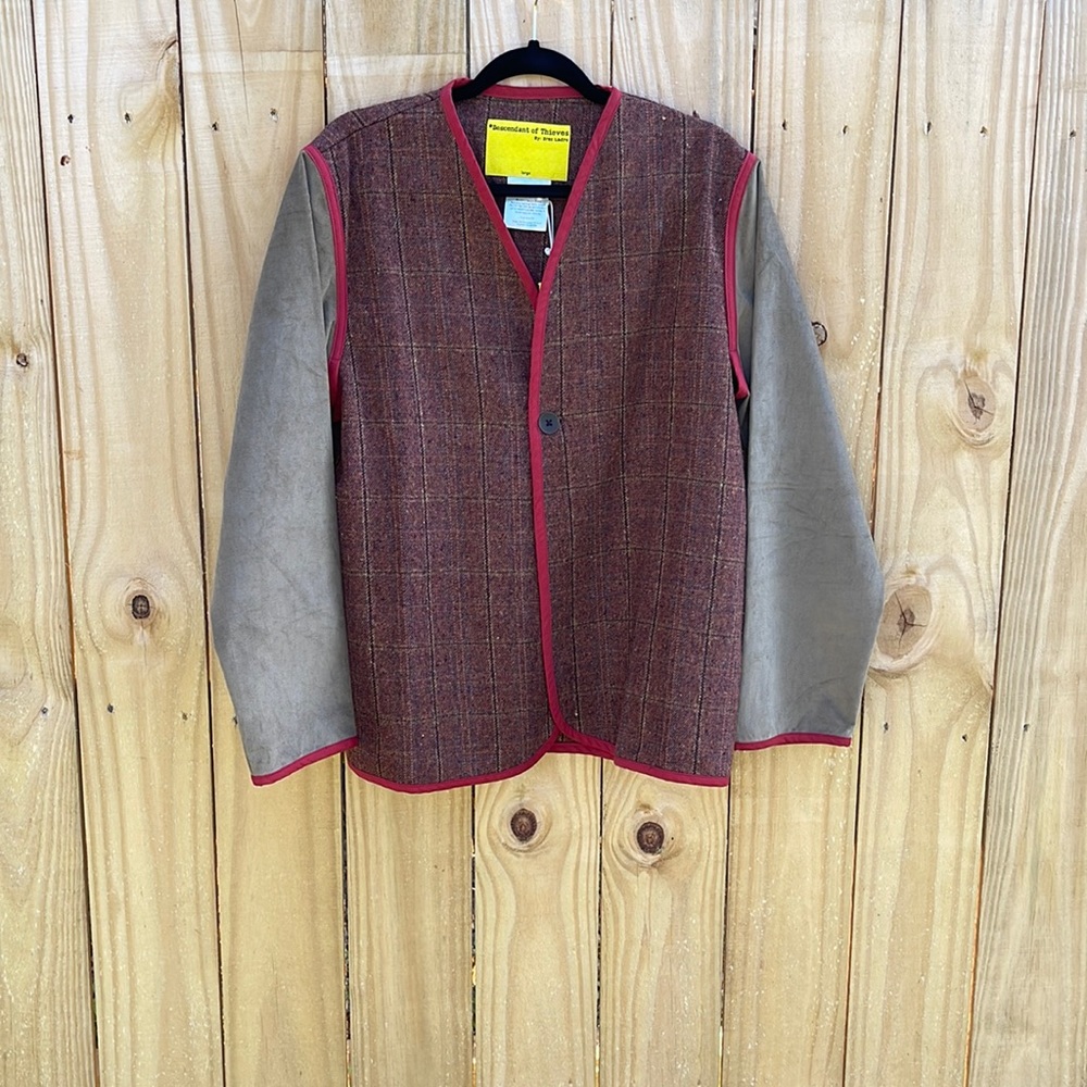 Descendant of Thieves mens NWT size Large Jacket